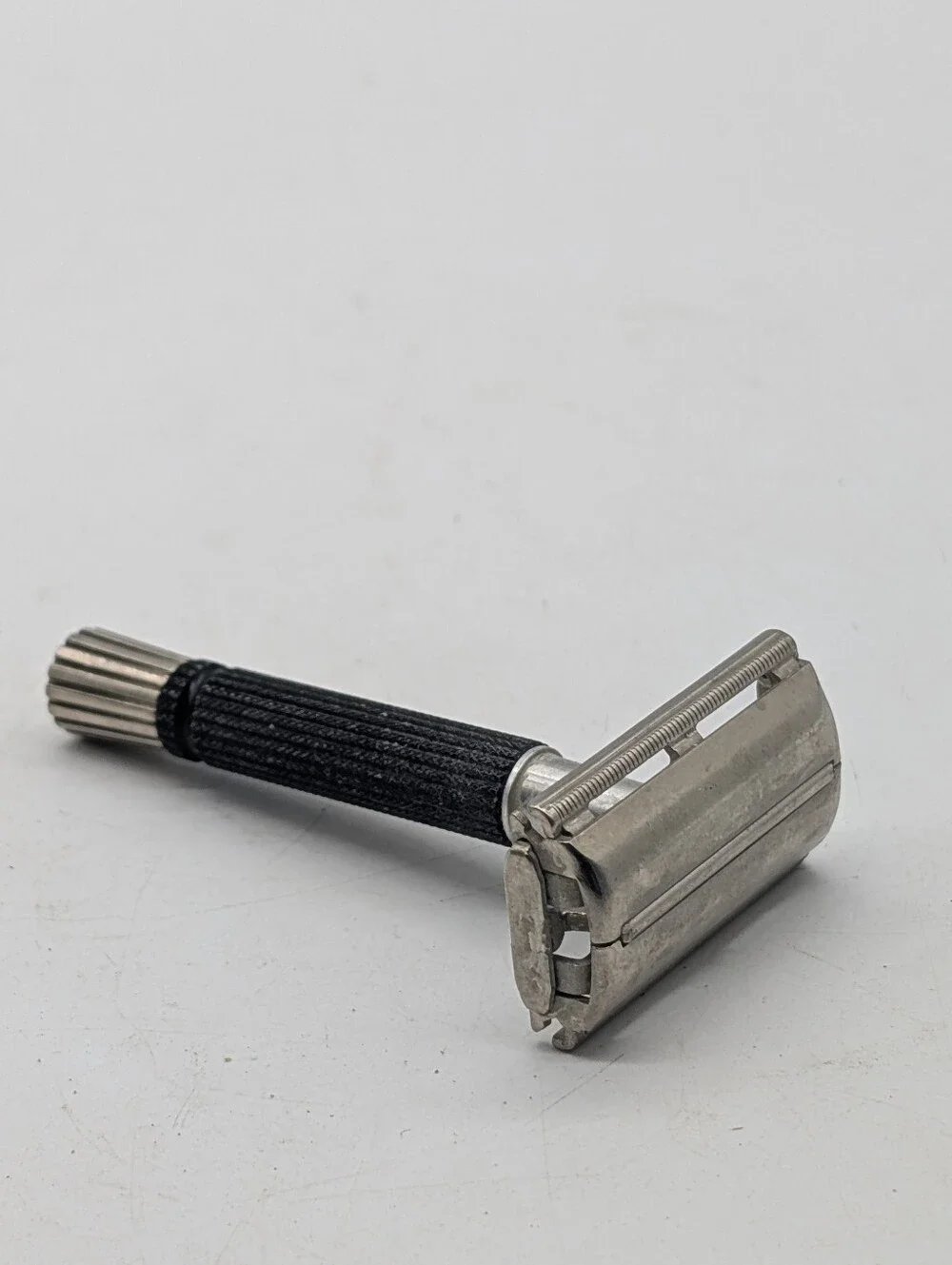 Vintage Gillette Black Handle Super Speed Safety Razor TTO Butterfly DE